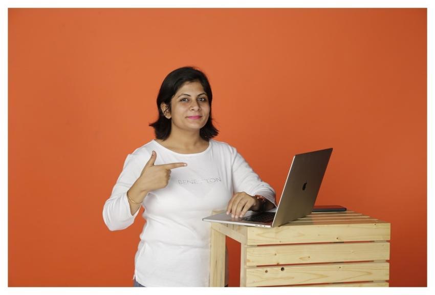 Woman Business Laptop Office