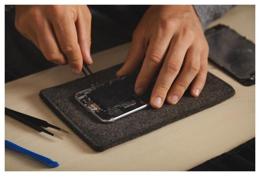 Technician Repair Service Telephone