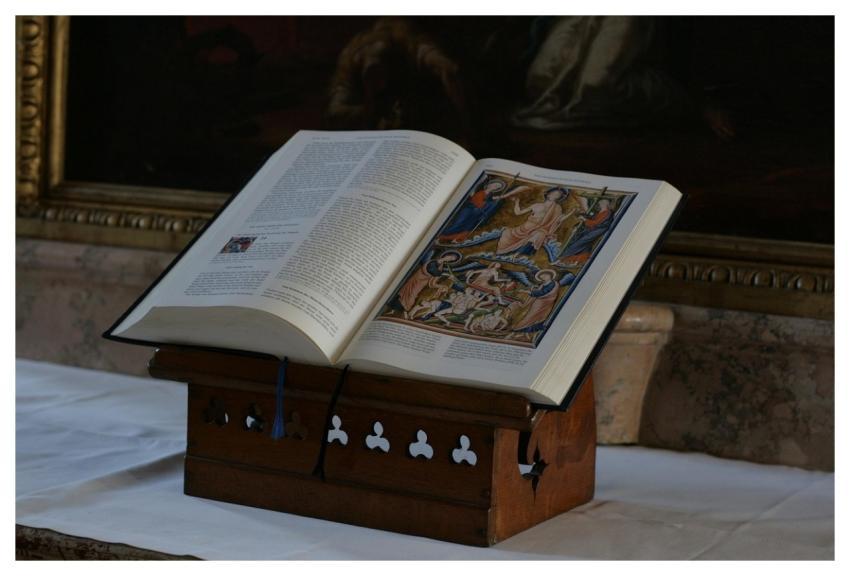 Bible Holy Scripture Church Art