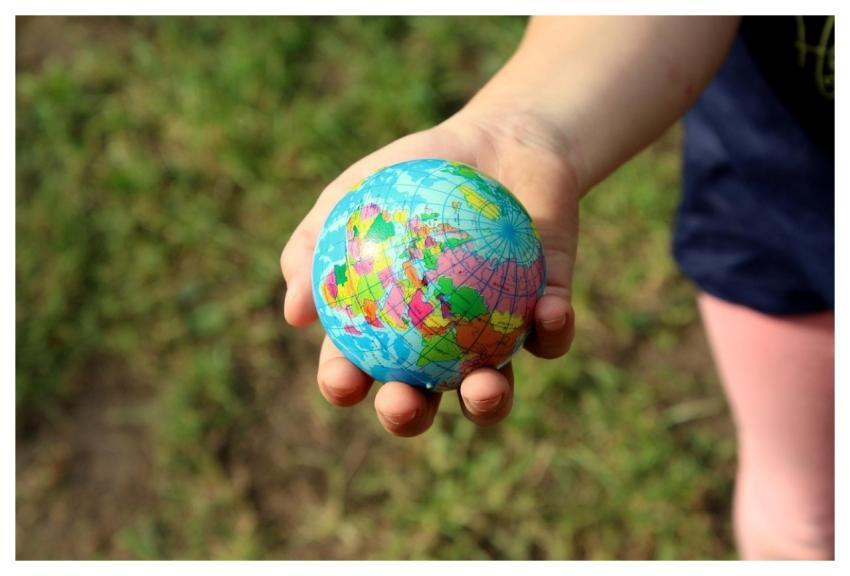 The Ball Globus Earth Ball