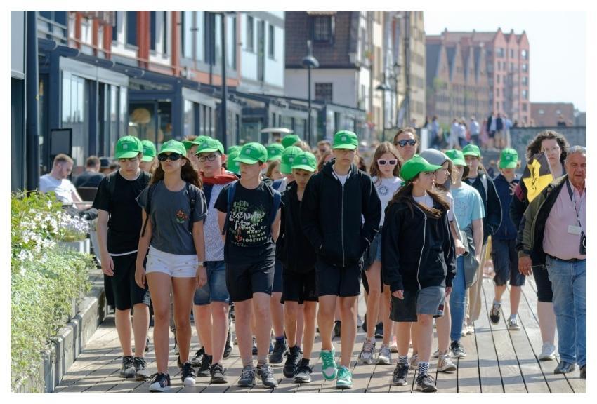 People Children Tourists Pavement