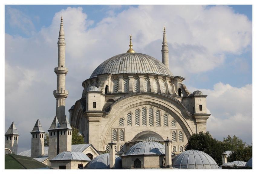 Istanbul Employee Sultan Ahmet Camii Mosque