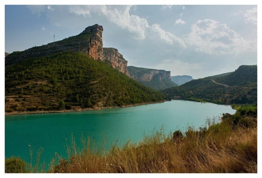 Reservoir Santolea Teruel Blue