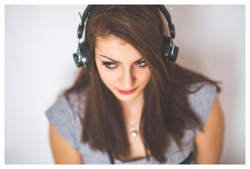 Girl Headphones Listen Listening