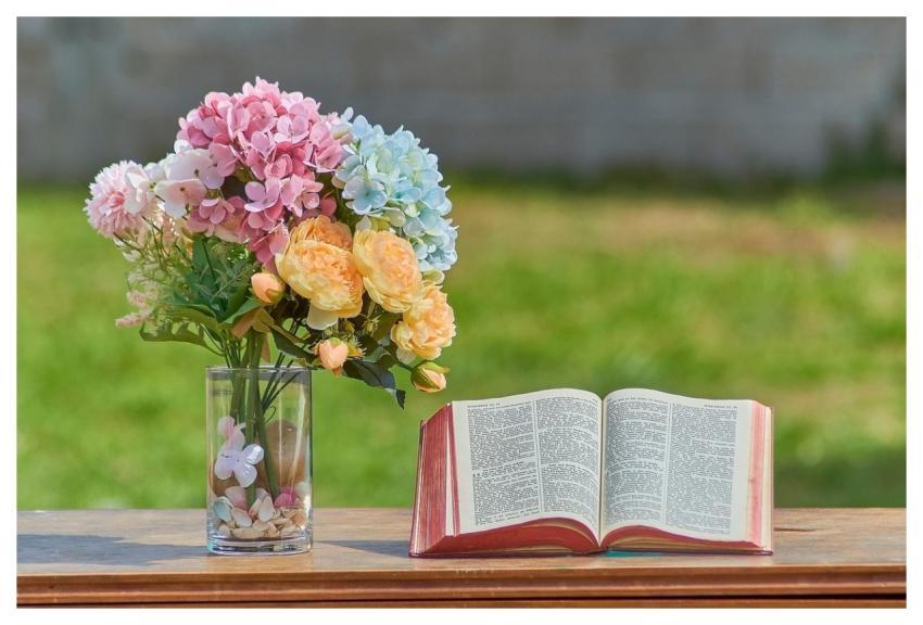 Bible Holy Flowers Vase