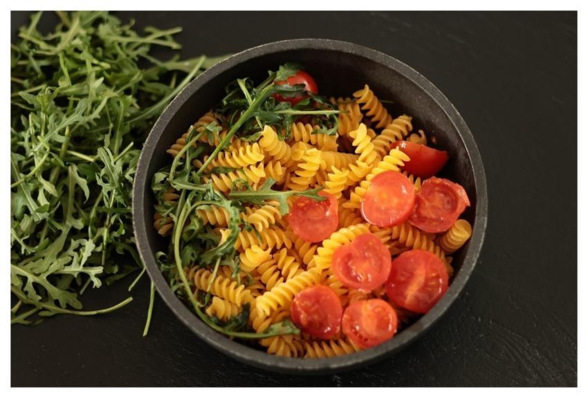Noodles Tomatoes Salad Nourishment