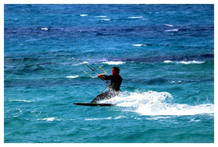 Kitesurfing Kiteboarding Sport Kitesurfer