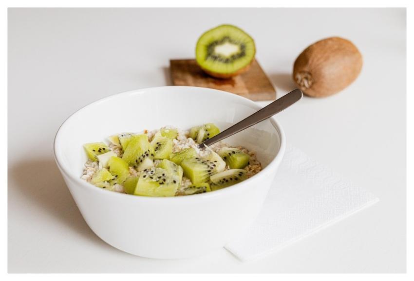 Breakfast Kiwi Fruit Oats