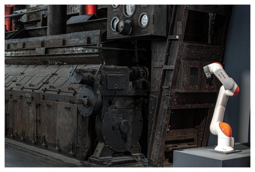 Technology Digital Analog Future