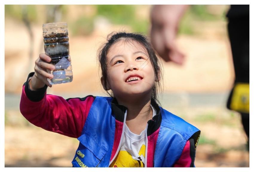 Girl Chinese Purified Water Filter Happy