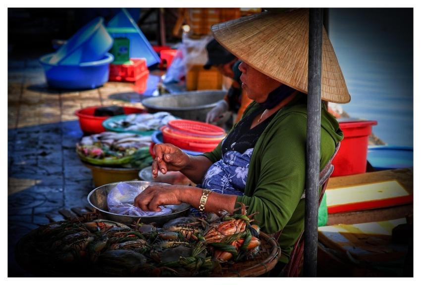Woman Market Seafood Vietnam