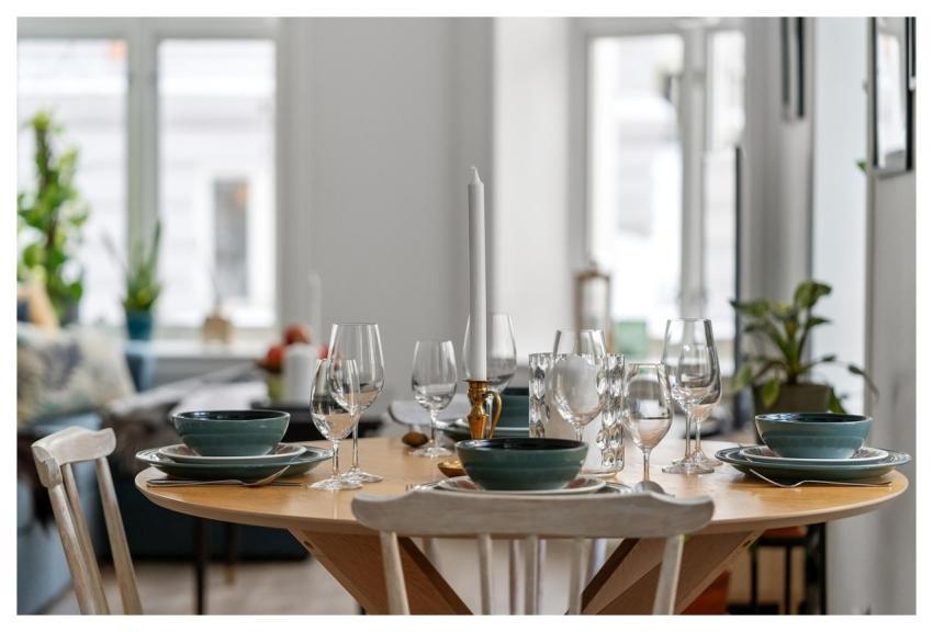 Dining Room Table Chairs Real Estate