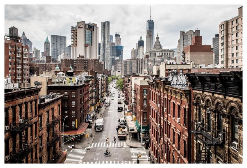 Usa Manhattan Contrasts New York