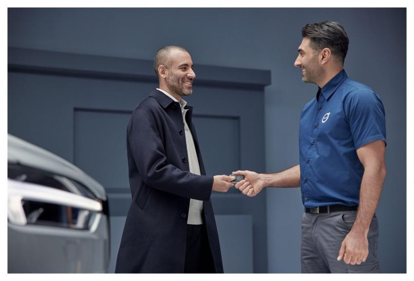 People Car Key Conversation Car