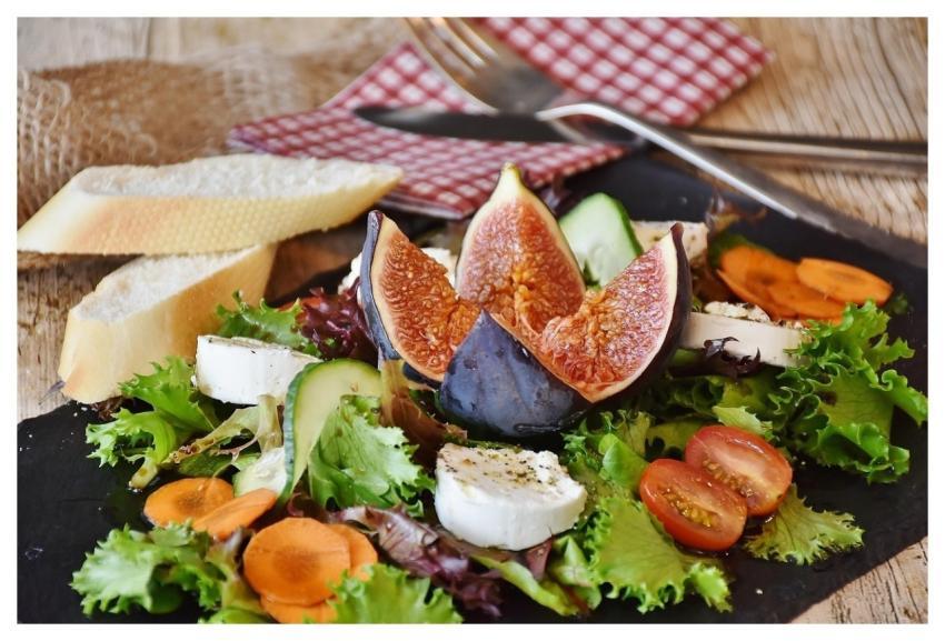Salad Figs Cheese Goat Cheese