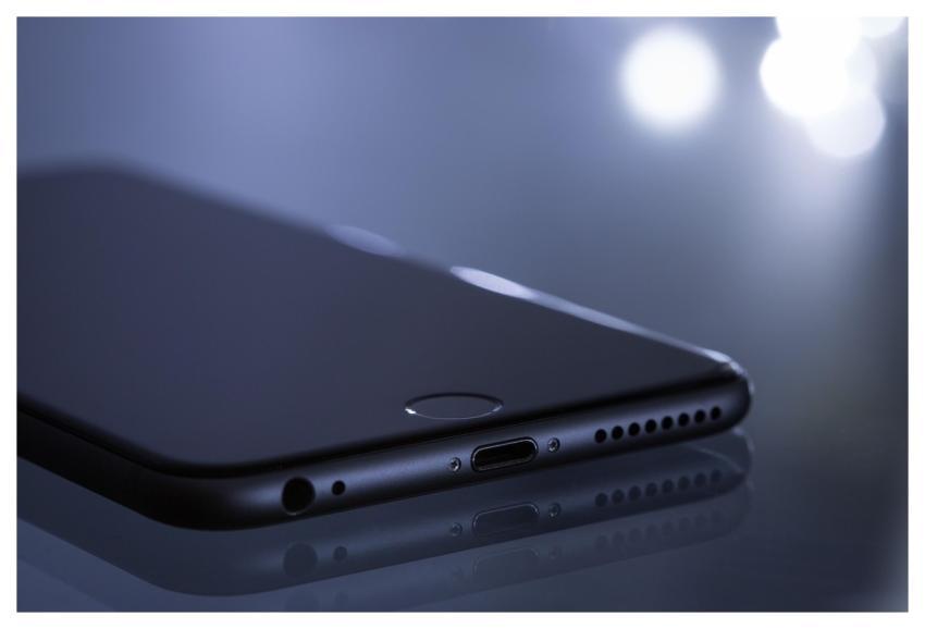 Apple Iphone Close Up Smartphone