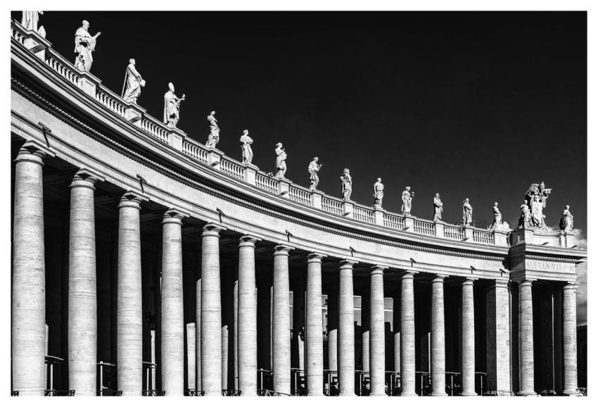 St Peter's Square Columns Pillars Architecture