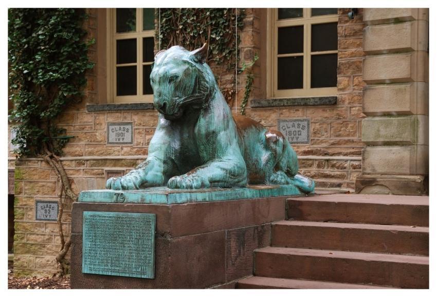 Campus Princeton University Monument