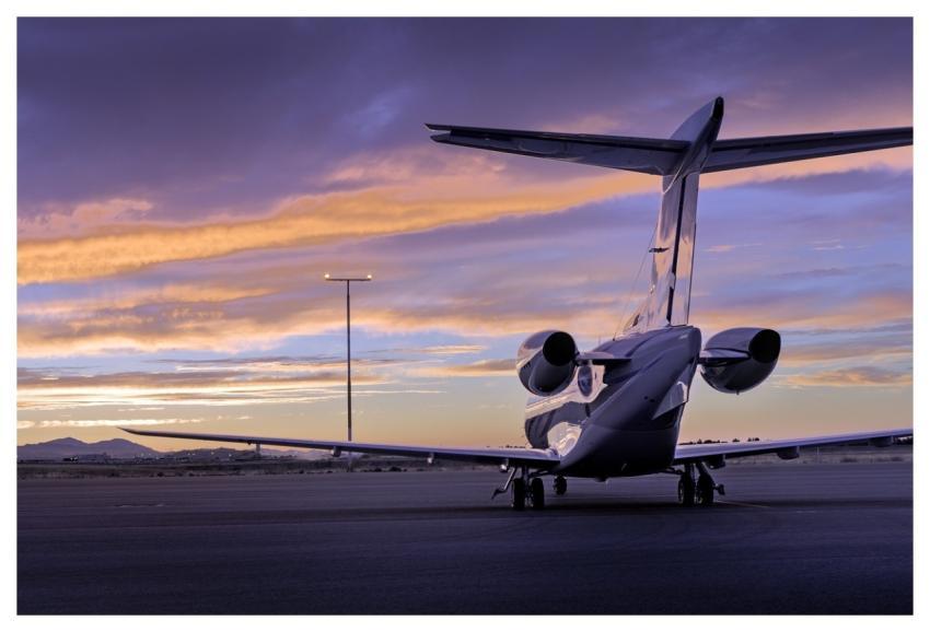 Aircraft Pilatus Pc-24 Corporate Jet Kim-R-Hunter