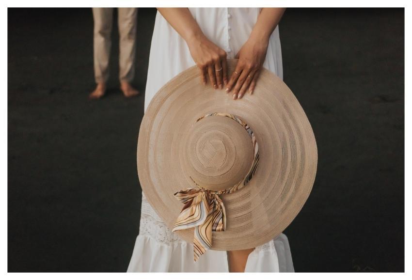 Couple Hat Love Woman
