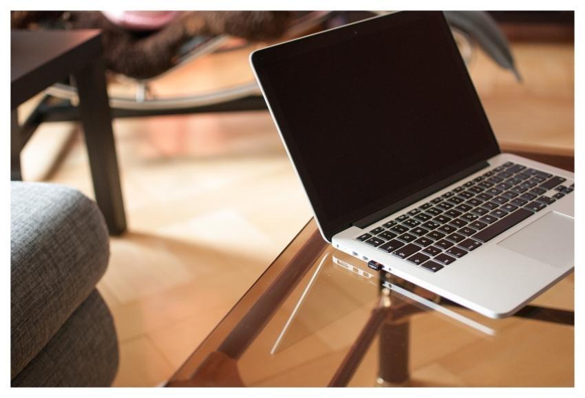 Computer Laptop Connection Desk