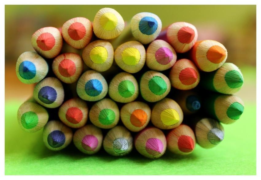 Crayons To Draw Colorful Game