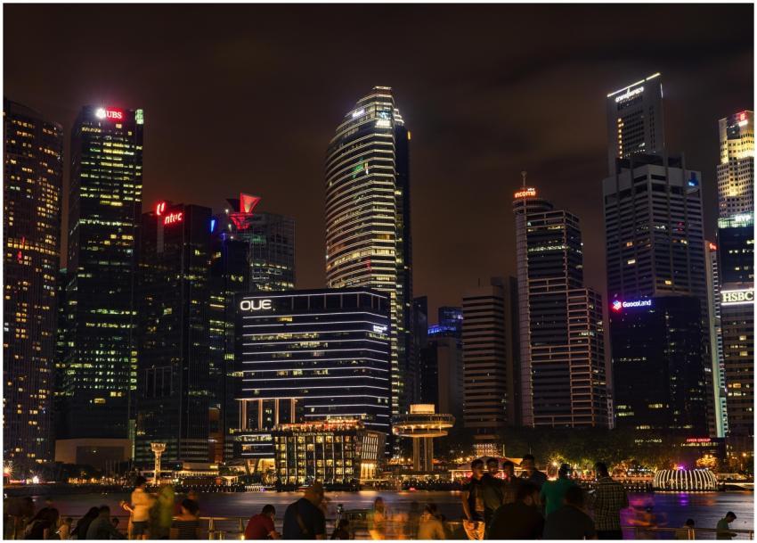 Stunning view of Singapore's illuminated skyline c
