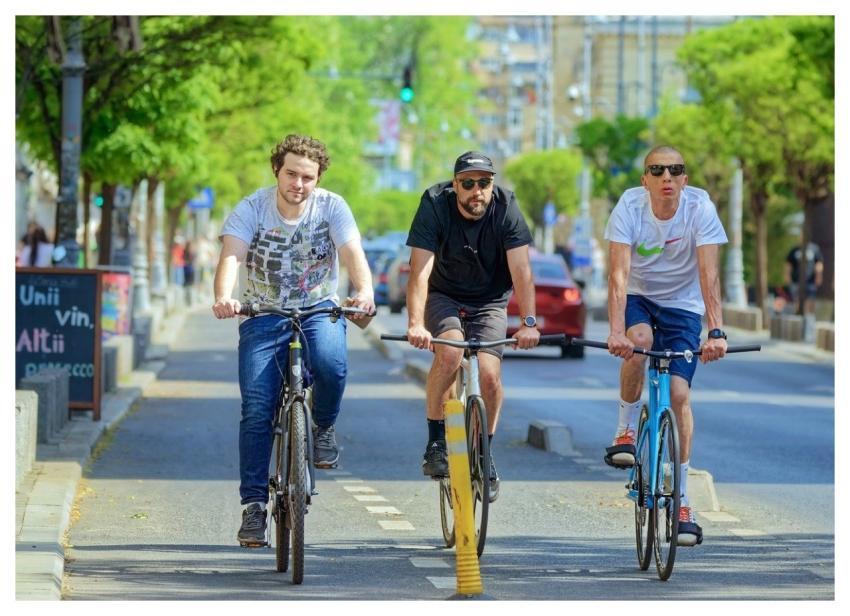 People Bicyclists Men Young