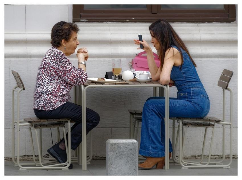 Women Casual Sitting Chairs