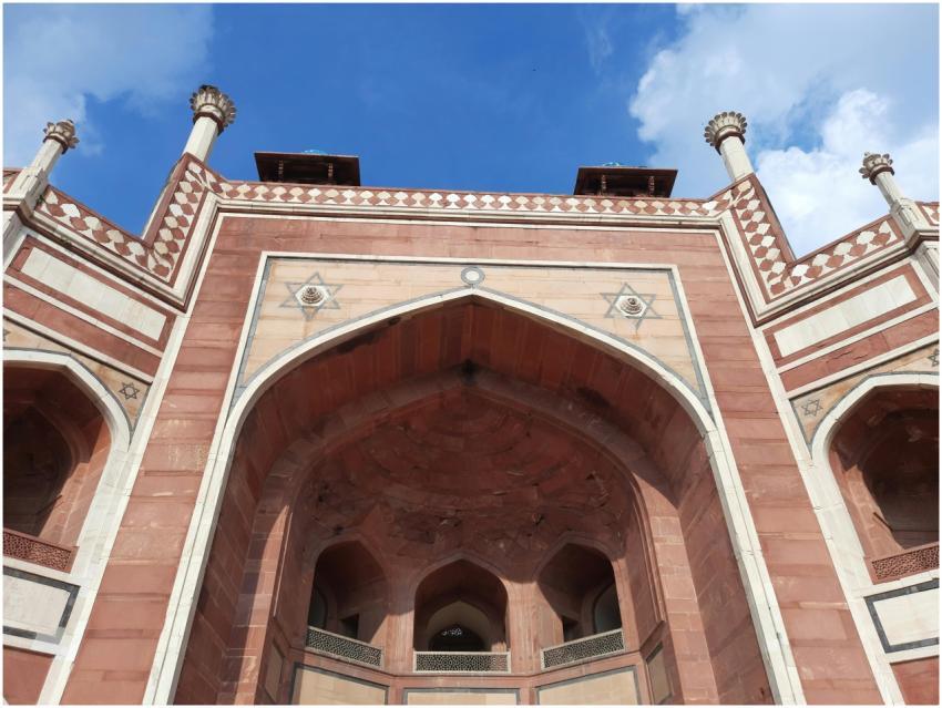 Explore the stunning architecture of Humayun's Tom