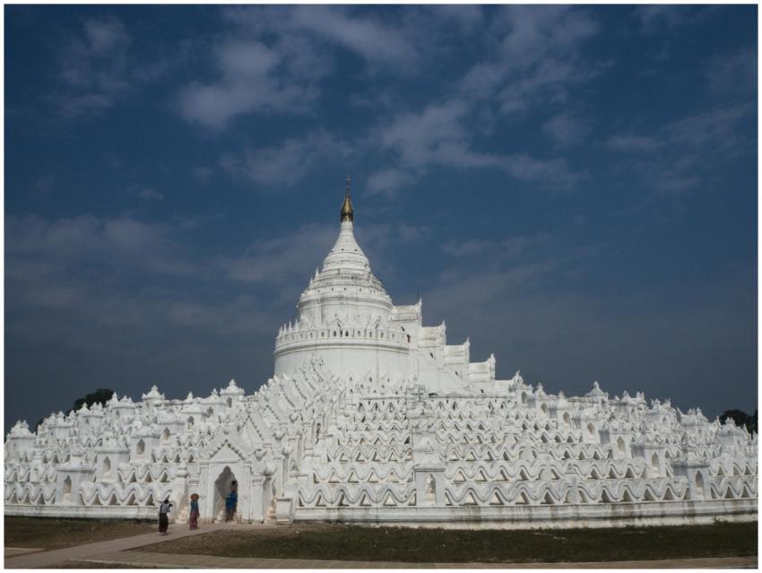 A breathtaking view of the white Hsinbyume Pagoda