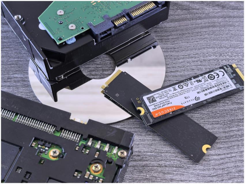 Contrasting data storage technologies: NVMe SSD, H