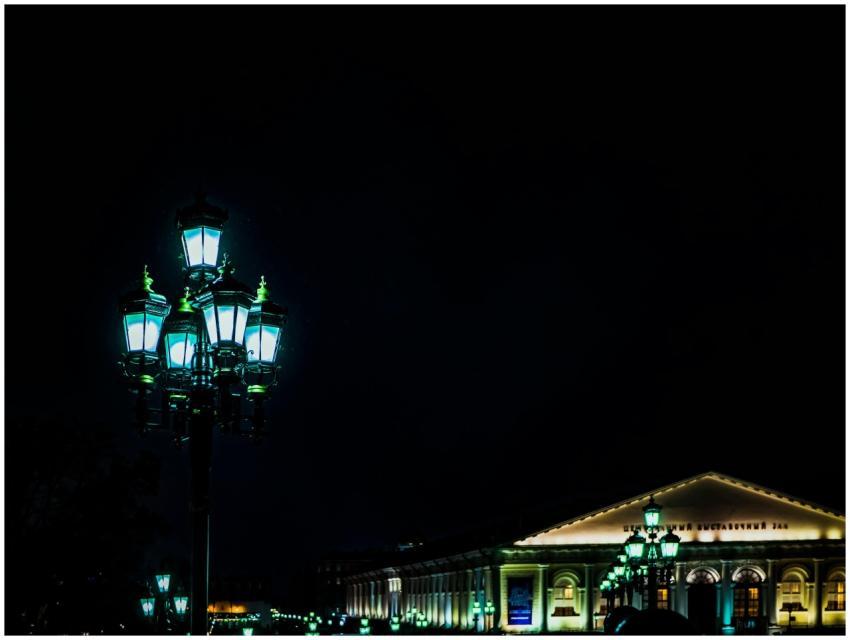 Night view of a historic building illuminated by s