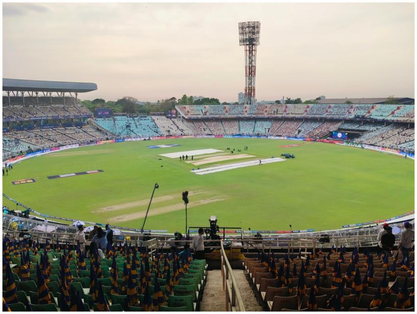 Wide-angle view of an iconic cricket stadium empty