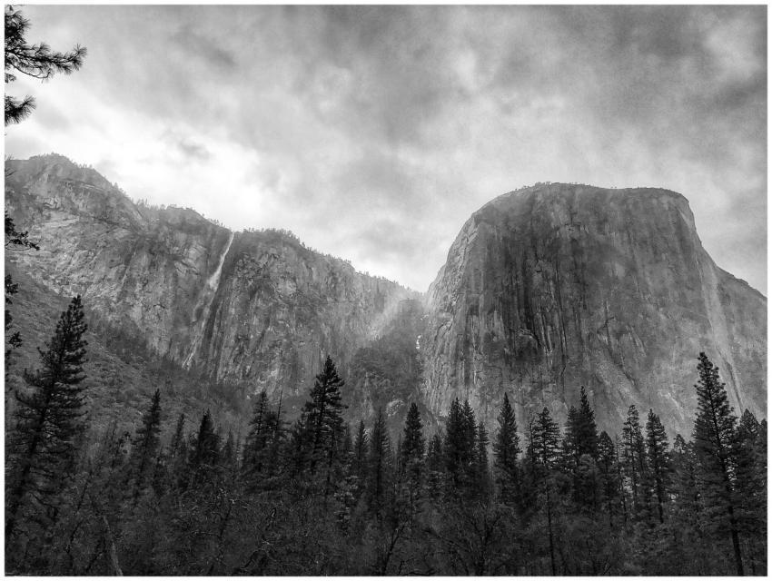 Black and white image of El Capitan in Yosemite Va