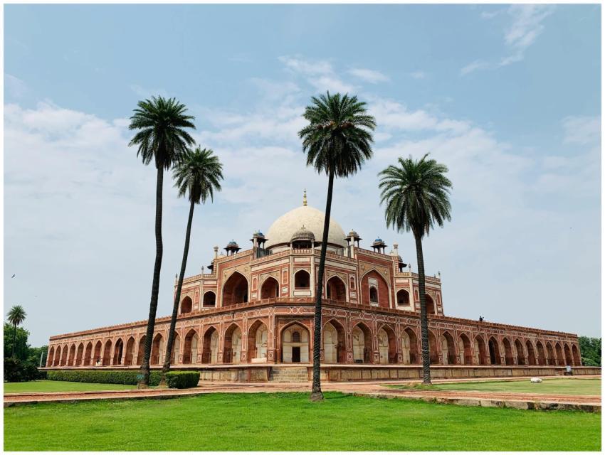 Stunning view of Humayun's Tomb in Delhi, surround