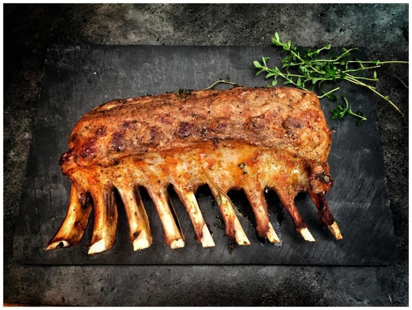 Delicious grilled spare ribs served with fresh her