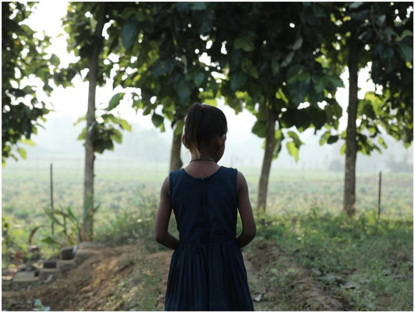 Free stock photo of backtoroots, barefoot child, c
