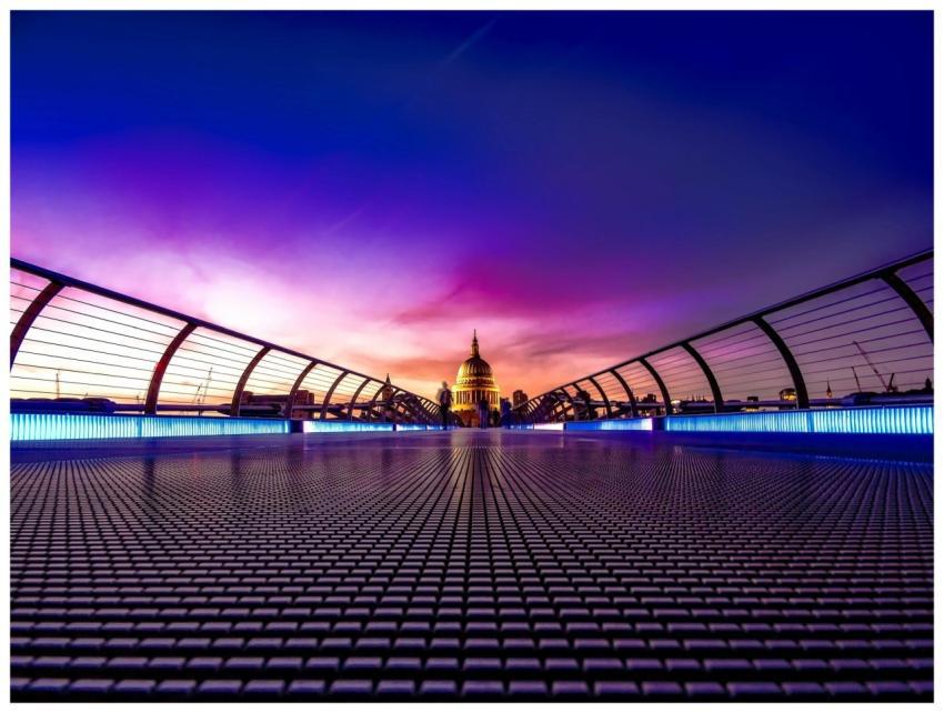 Captivating view of London's Millennium Bridge at