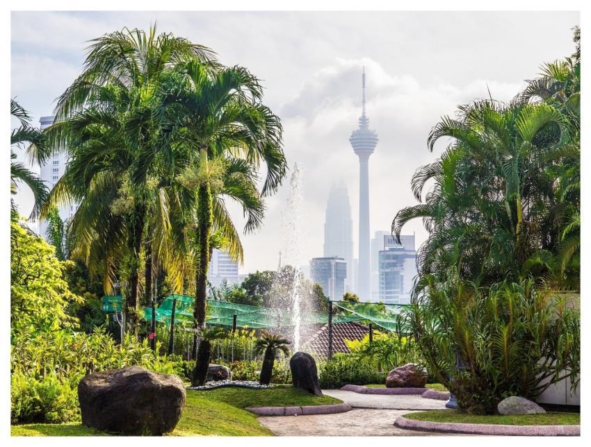 Kuala Lumpur Malaysia Botanical Gardens Petronas T