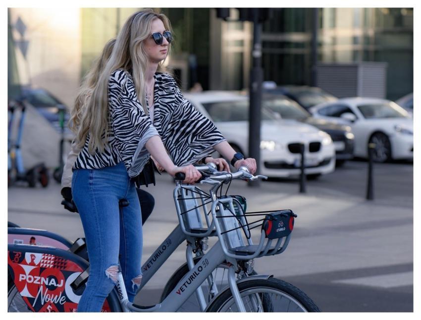 Girlie Blond Casual Sunglasses