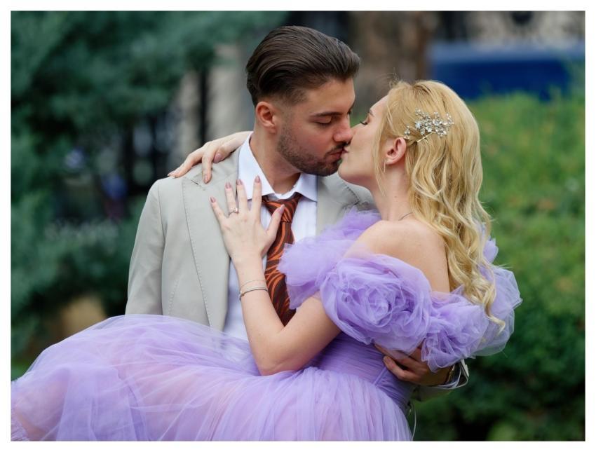 Happiness People Couple Kiss