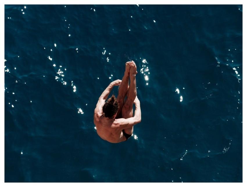 Sport Jump Bounce Plunge