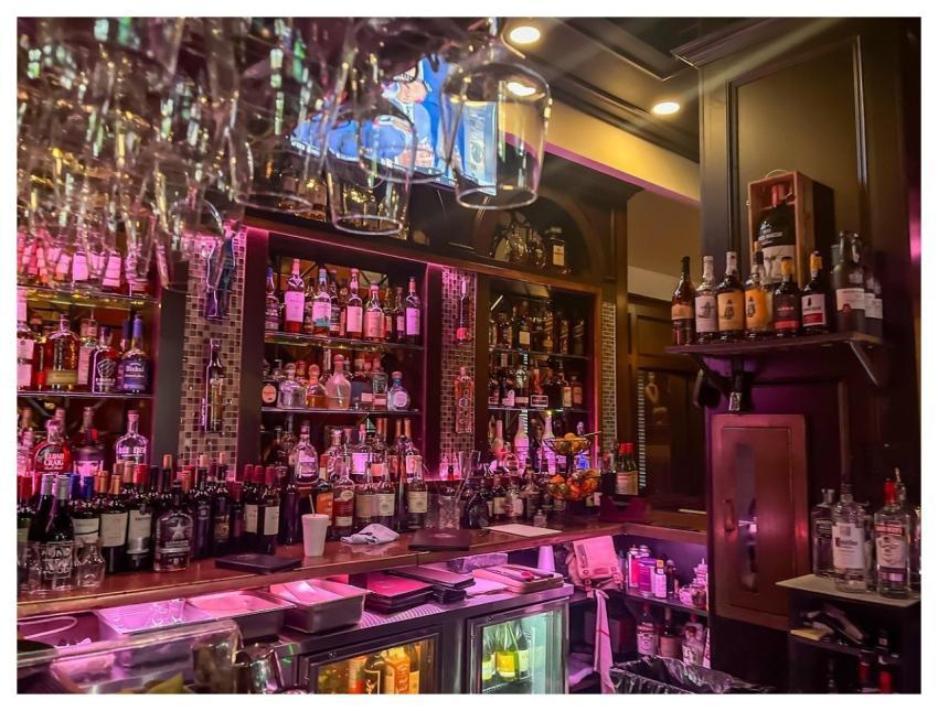 Bar Restaurant Dinner Wine