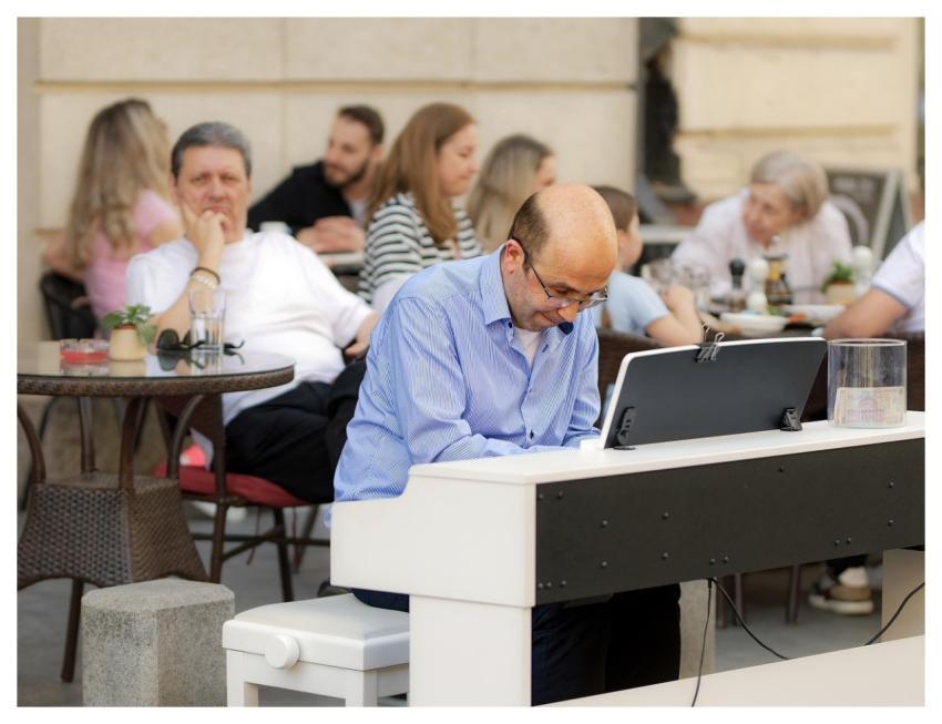 People Terrace Outdoor Tables