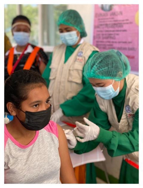 COVID-19 vaccination health center Kupang