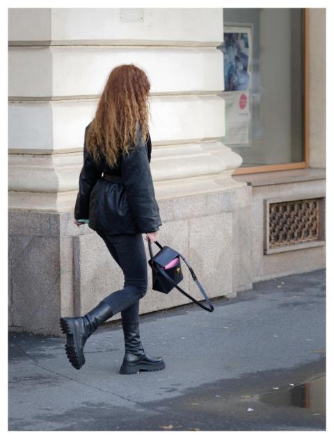 Girl Bag Phone Going