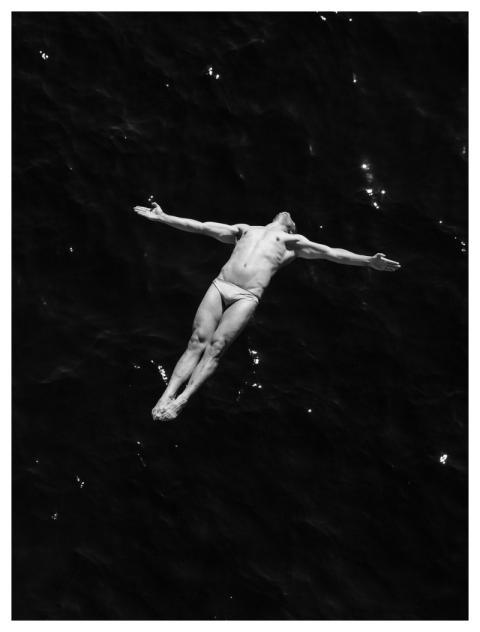 Sport Jump Bounce Plunge