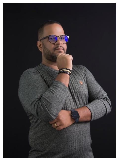 Man Model Smile Smiling