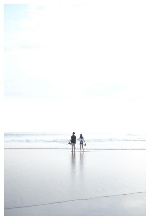 Couple Love Beach Sea